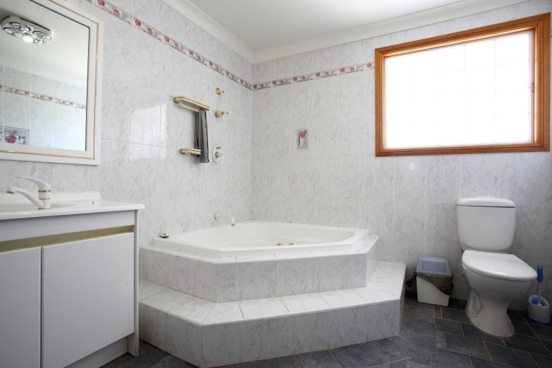 Top Bathtub Installation Companies in West Bloomfield, MI
